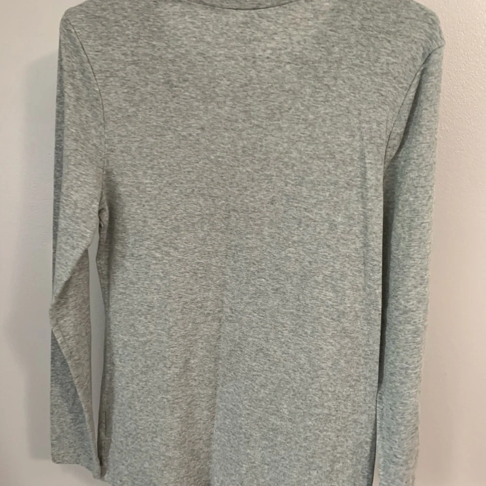 Old Navy Heathered Tee